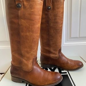 Frye Melissa Button Wide Calf Size: 7.5 Color: Cognac